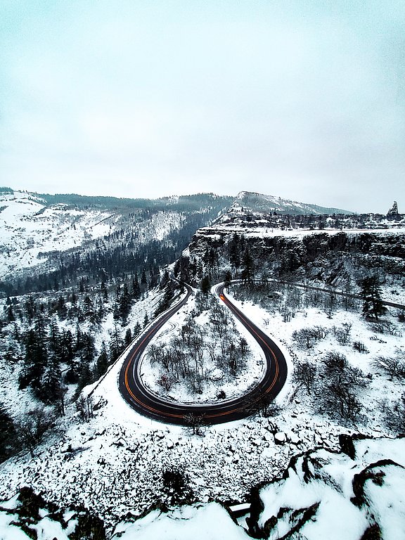 snow-covered-mountain-3608629.jpg 